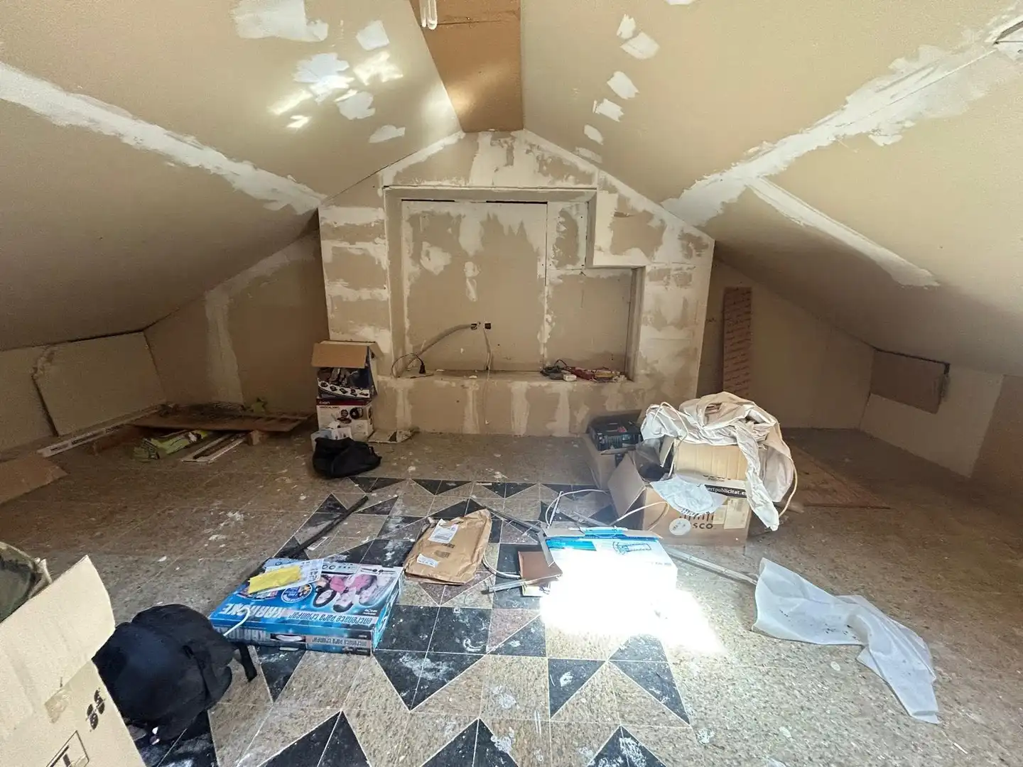 Casa adosada en venta en Corpa con Calefacción