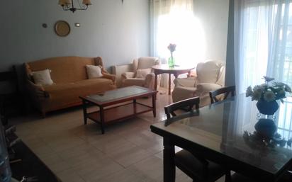 Living room of Flat to rent in  Toledo Capital  with Terrace