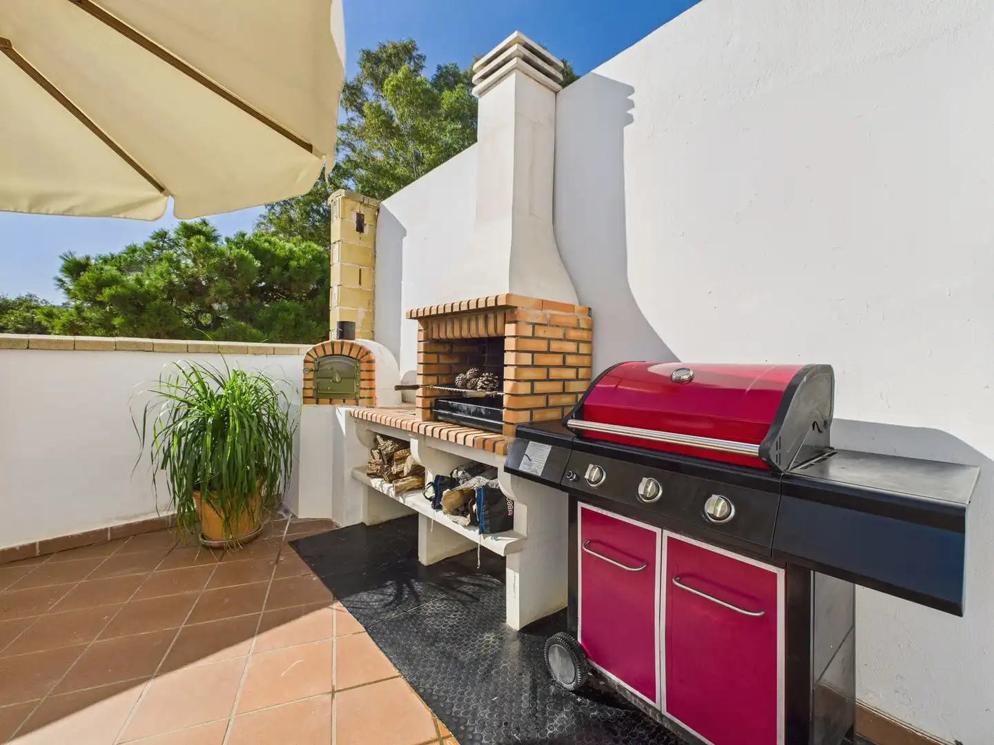 Jardín de Casa o chalet en venta en Estepona con Aire acondicionado, Terraza y TV