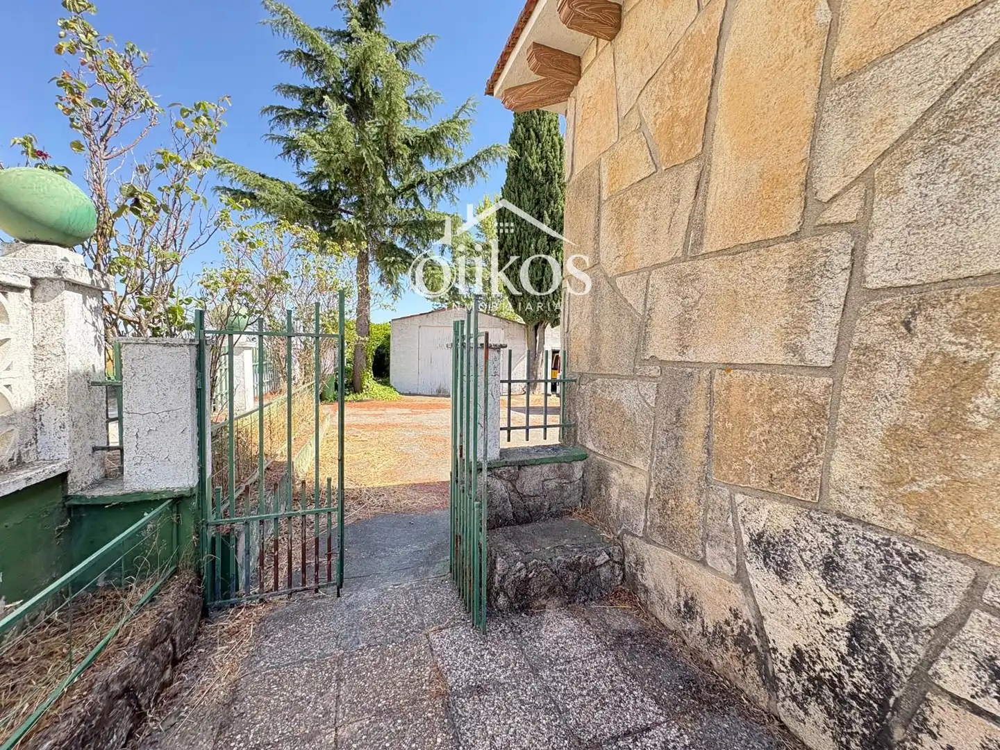 Vista exterior de Casa o xalet en venda en Vitigudino amb Calefacció, Piscina i Moblat