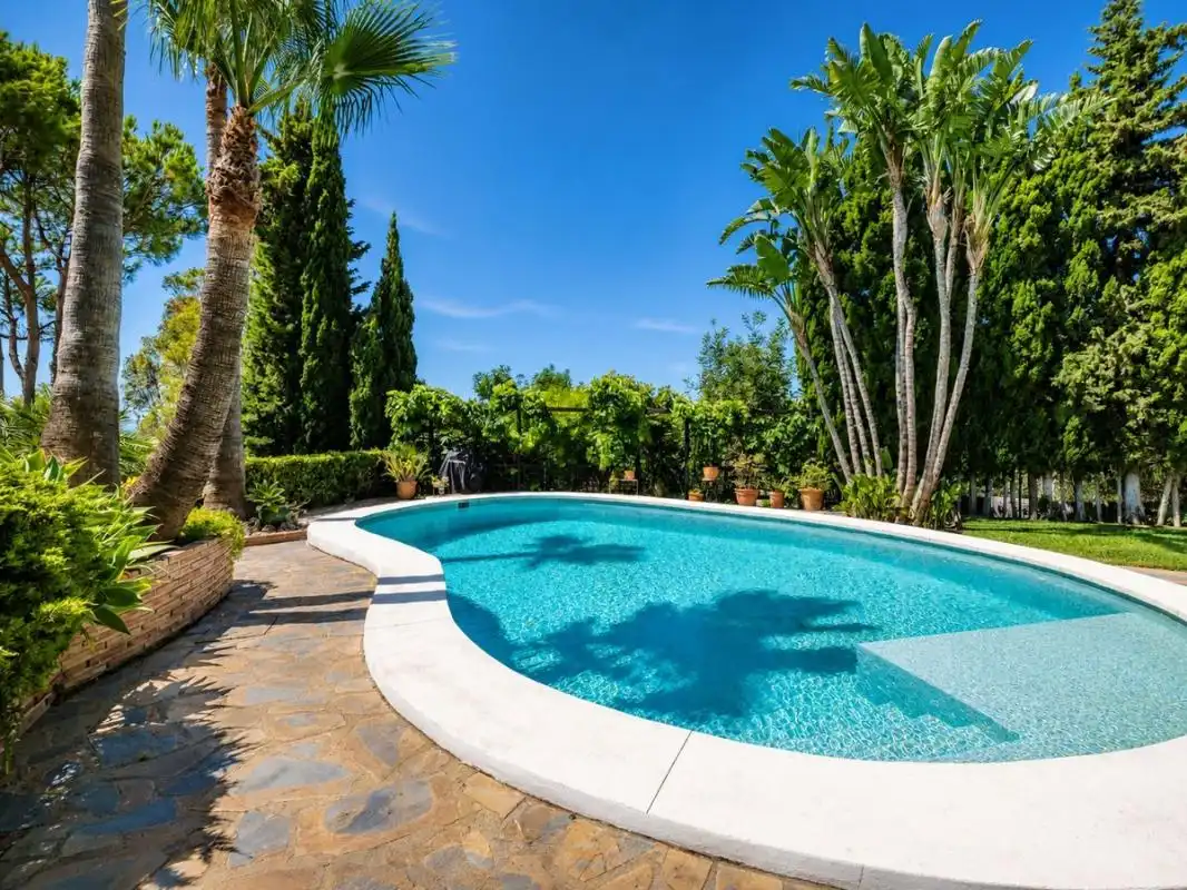 Piscina de Casa o chalet en venta en Benalmádena con Aire acondicionado, Calefacción y Jardín privado