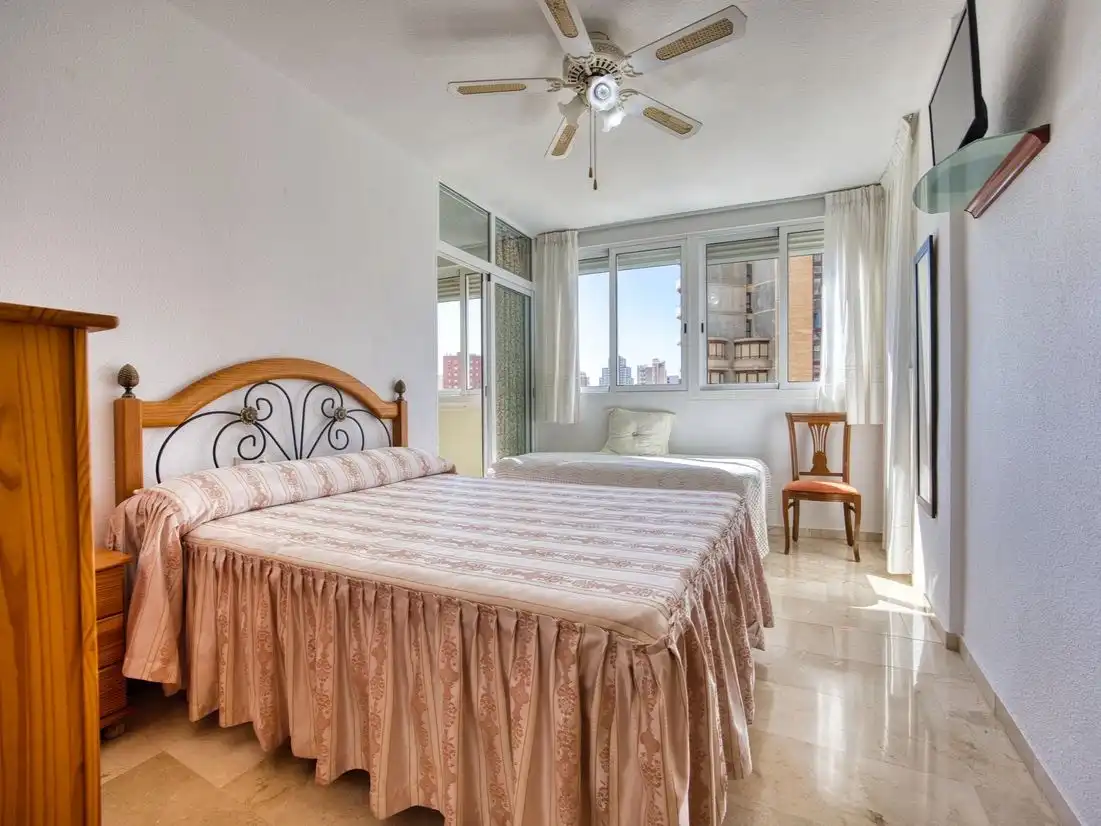 Apartamento con piscina en venta en Avenida del Municipi 12, imagen 16