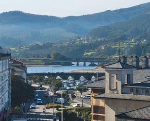 Vista exterior de Pis en venda en Viveiro amb Calefacció i Traster