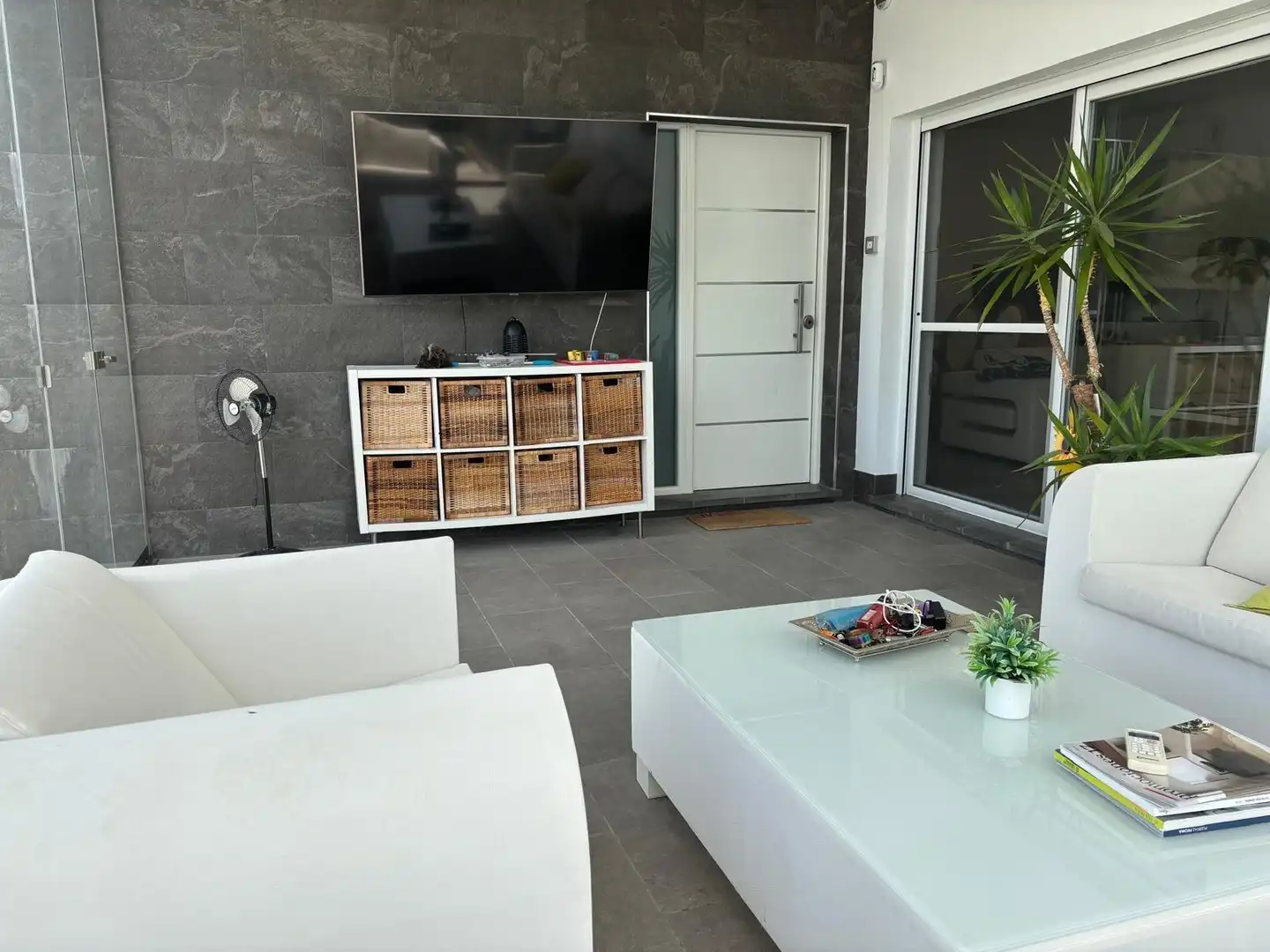 Terraza de Casa o chalet en venta en Chiclana de la Frontera con Aire acondicionado, Calefacción y Jardín privado