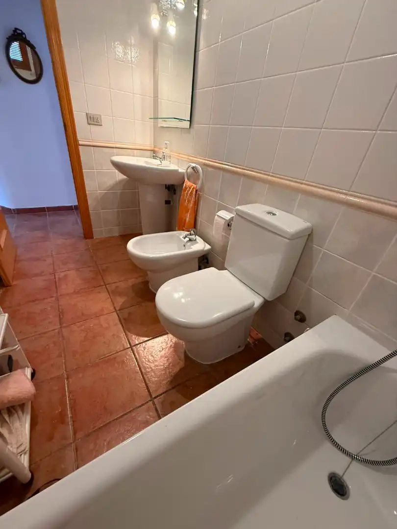 Bany de Casa adosada en venda en Cortes de Arenoso amb Calefacció, Moblat i Forn
