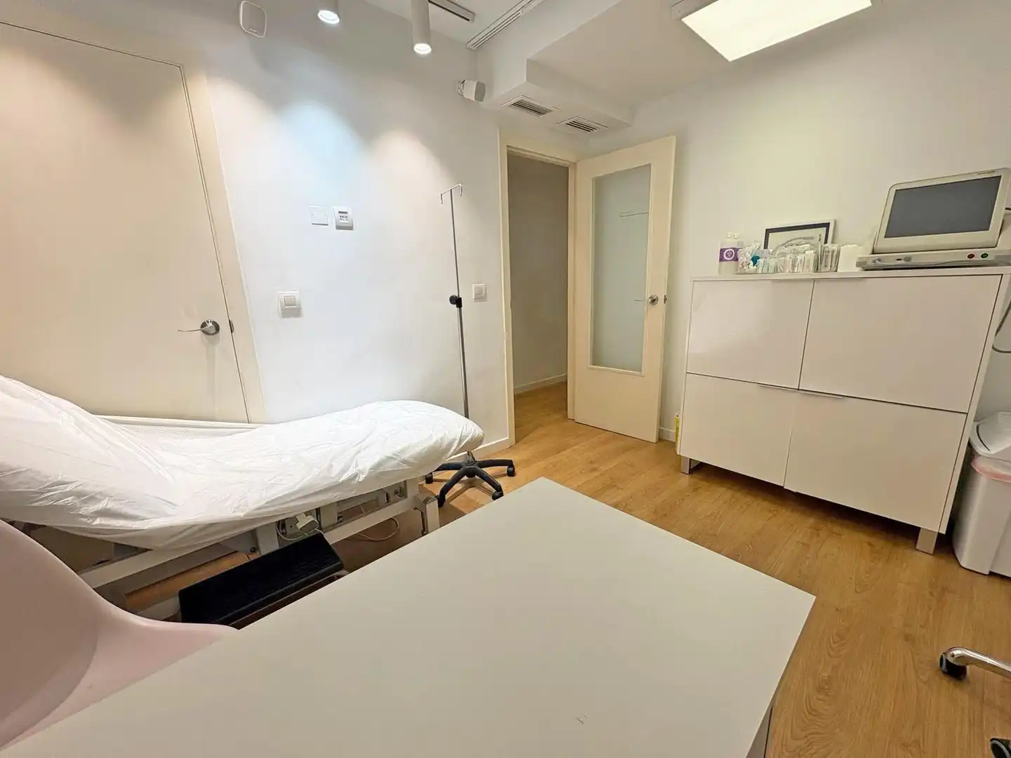Schlafzimmer von Geschaftsraum zur Miete in Alicante / Alacant mit Klimaanlage, Terrasse und Möbliert