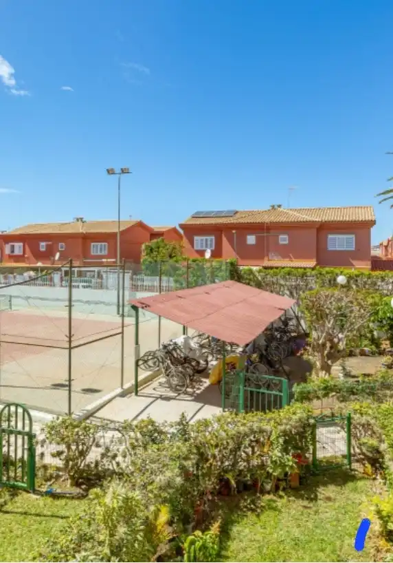Vista exterior de Pis en venda en San Bartolomé de Tirajana amb Terrassa, Piscina i Moblat