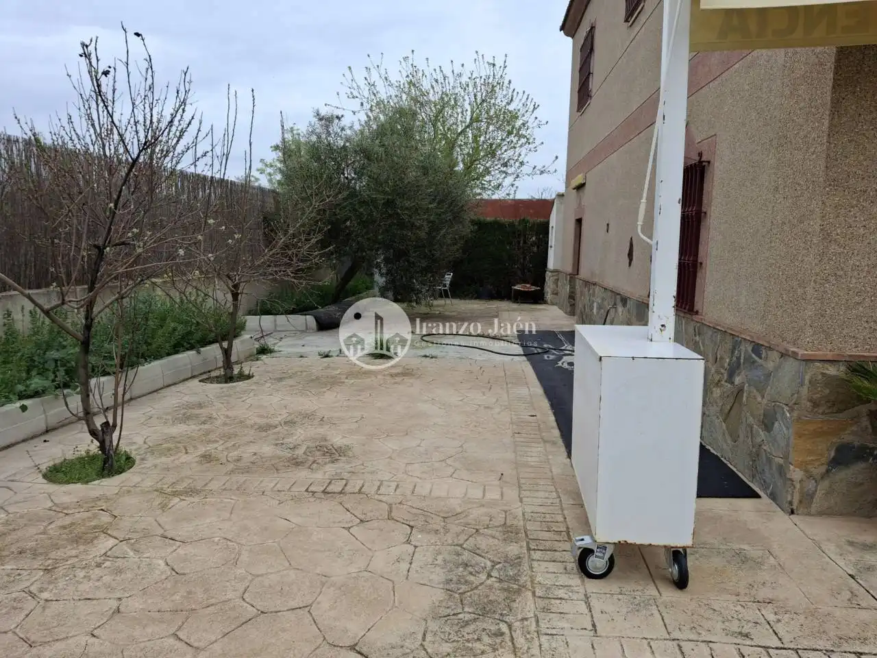 Exterior view of Houses for sale in Jaén  with Air Conditioner, Heating and Private garden