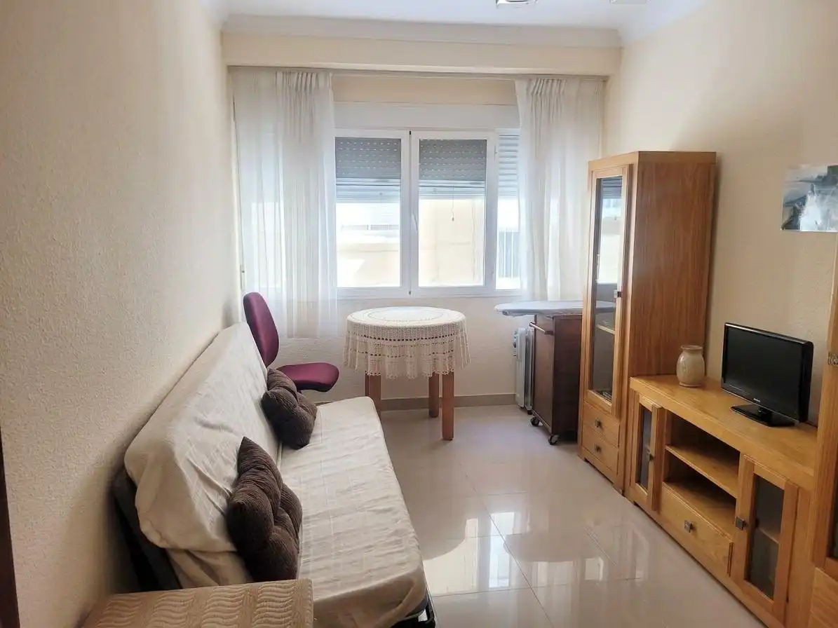 Schlafzimmer von Wohnung zum Verkauf in Cádiz