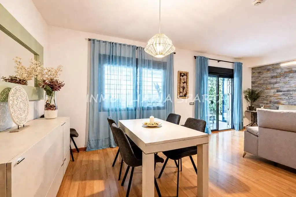 Wohnung mit Pool zum Verkauf in Calle Presidente Adolfo Suárez 1, imagen 2