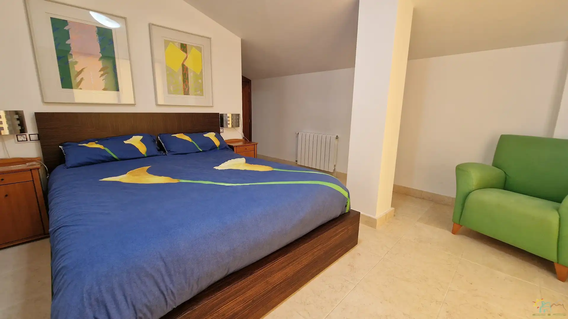 Schlafzimmer von Einfamilien-Reihenhaus zum Verkauf in Diezma mit Klimaanlage, Heizung und Privatgarten