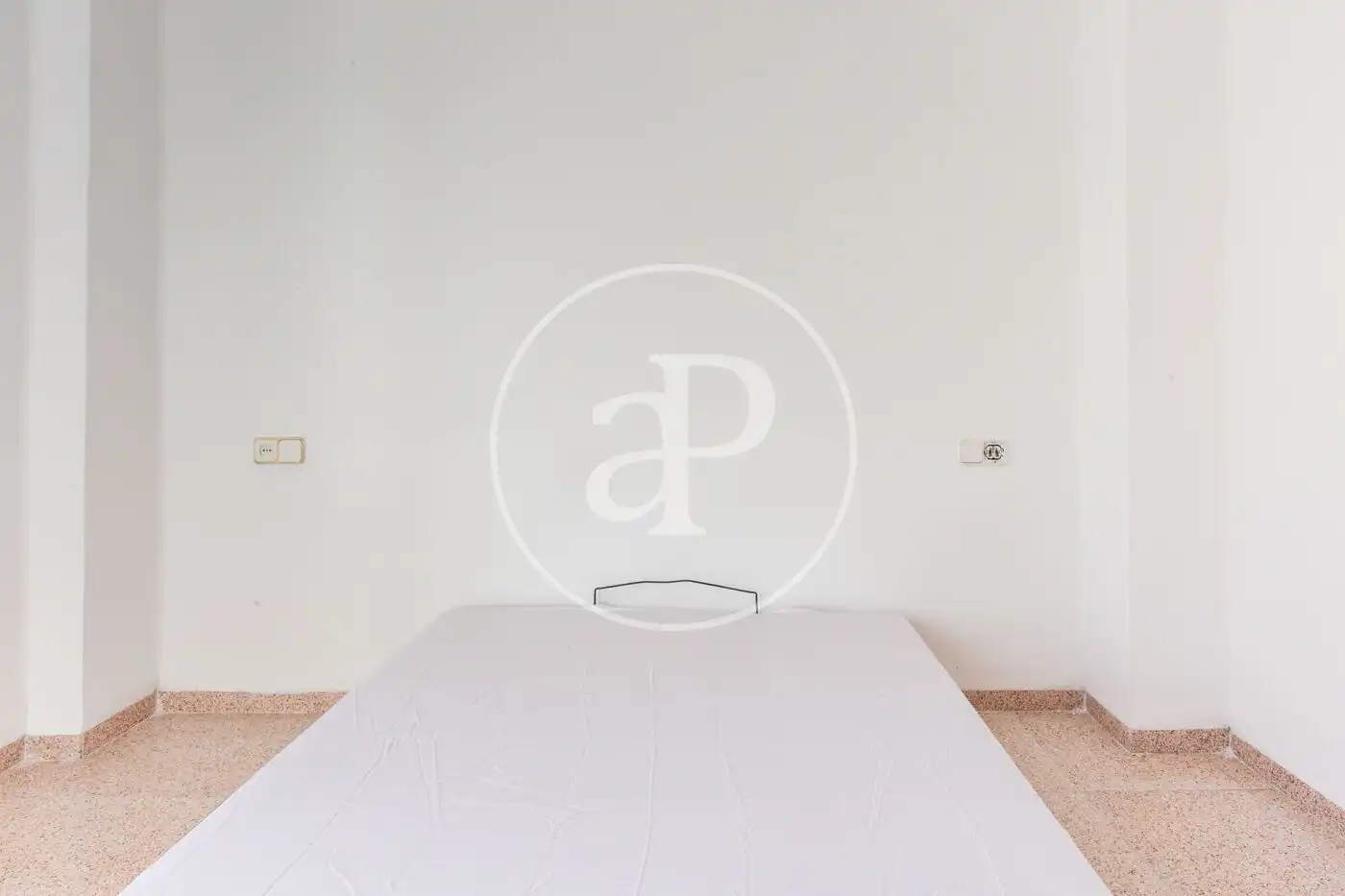 Habitación de Piso en venta en Valencia con Aire acondicionado y Calefacción