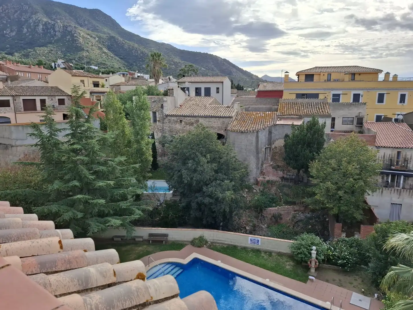 Vista exterior de Planta baja en venta en Palau-saverdera con Calefacción, Terraza y Trastero