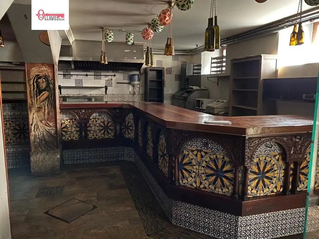 Local comercial en venda a Calle las trinas  en  burgos, imagen 2