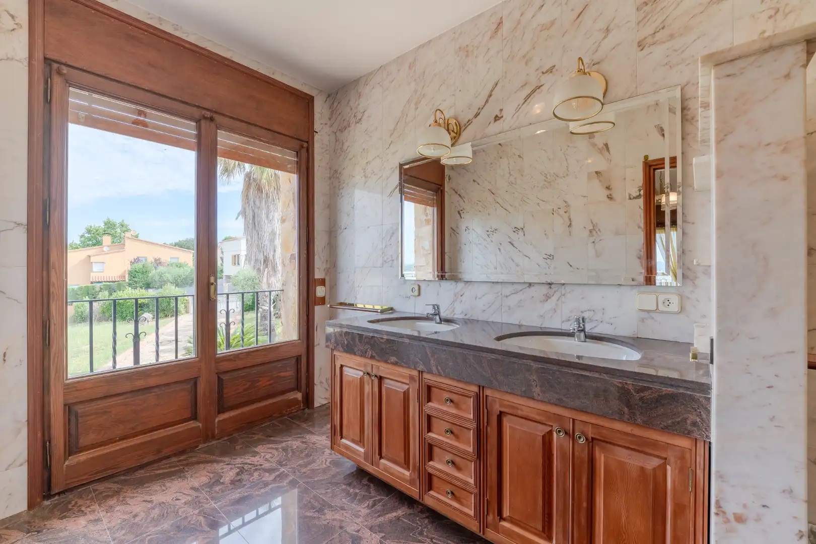 Baño de Casa o chalet en venta en La Bisbal d'Empordà con Calefacción, Jardín privado y Terraza