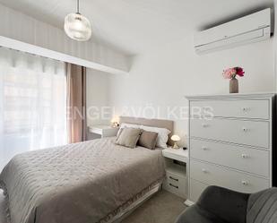 Dormitori de Apartament de lloguer en  Valencia Capital amb Aire condicionat i Balcó