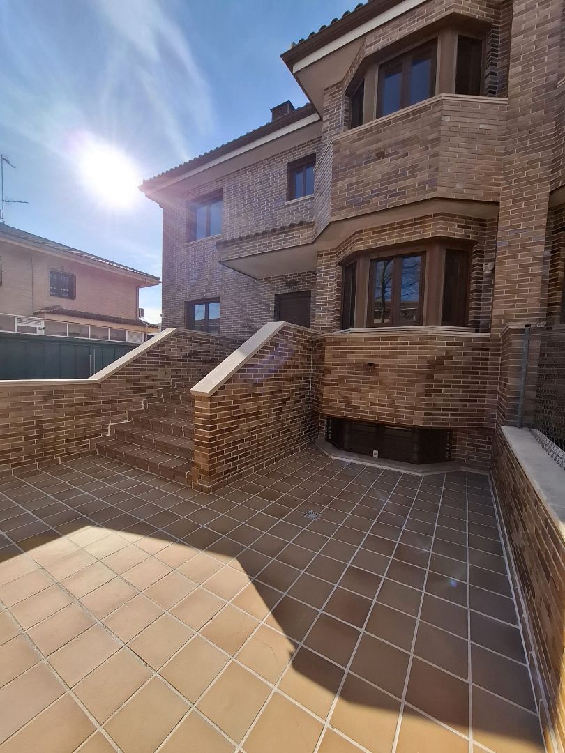 Casa adosada en venda en Villaviciosa de Odón amb Aire condicionat, Calefacció i Parquet