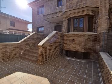 Casa aparellada en venda a Calle Luxemburgo