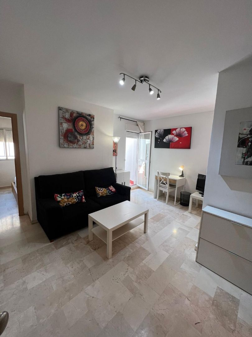 Apartamento de alquiler en Calle Cardenal Mendoza, Centro - Sagrario