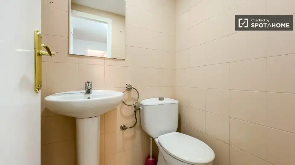 Room in El Coll