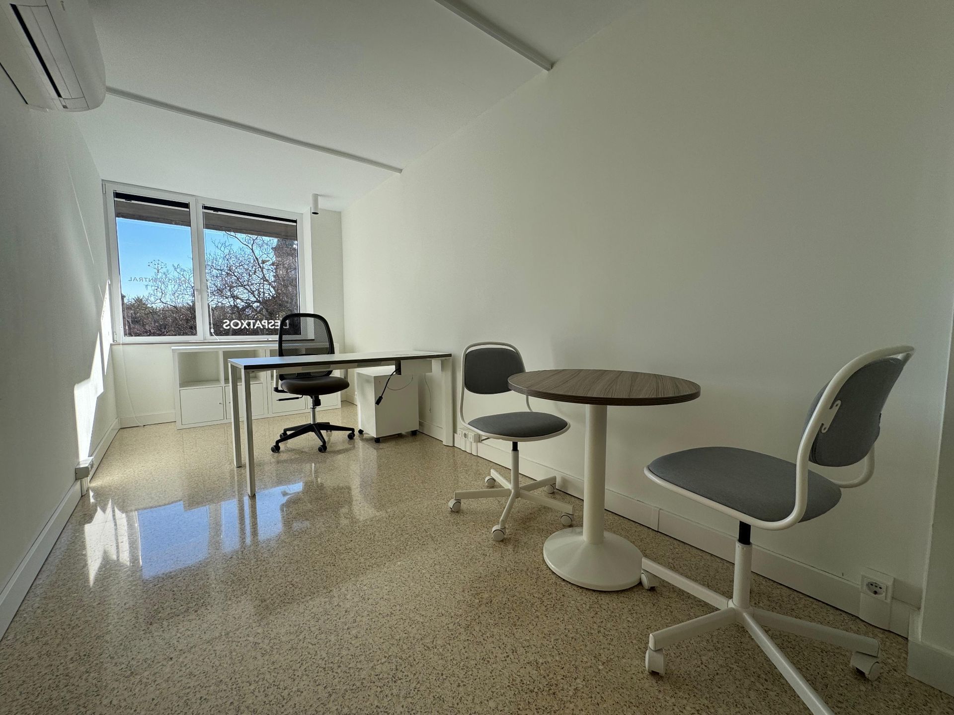 Office to rent in Girona Capital  with Air Conditioner and Heating