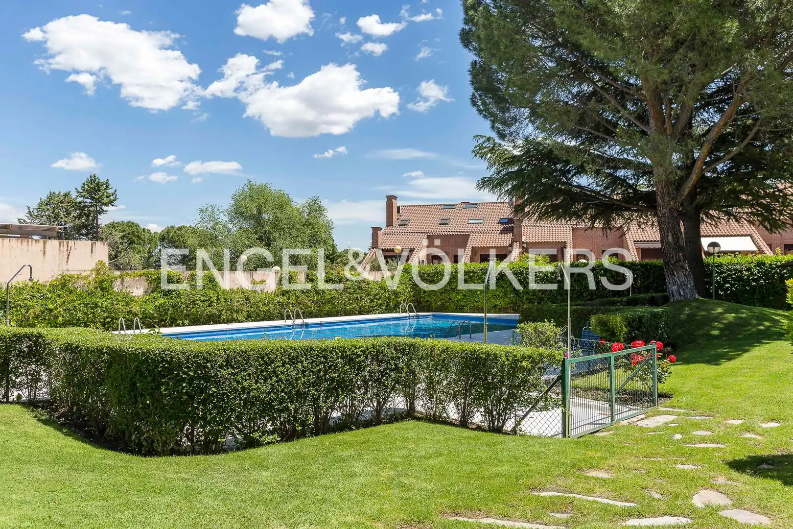 Swimming pool of Flat for rent in Zona Carretera del Plantío