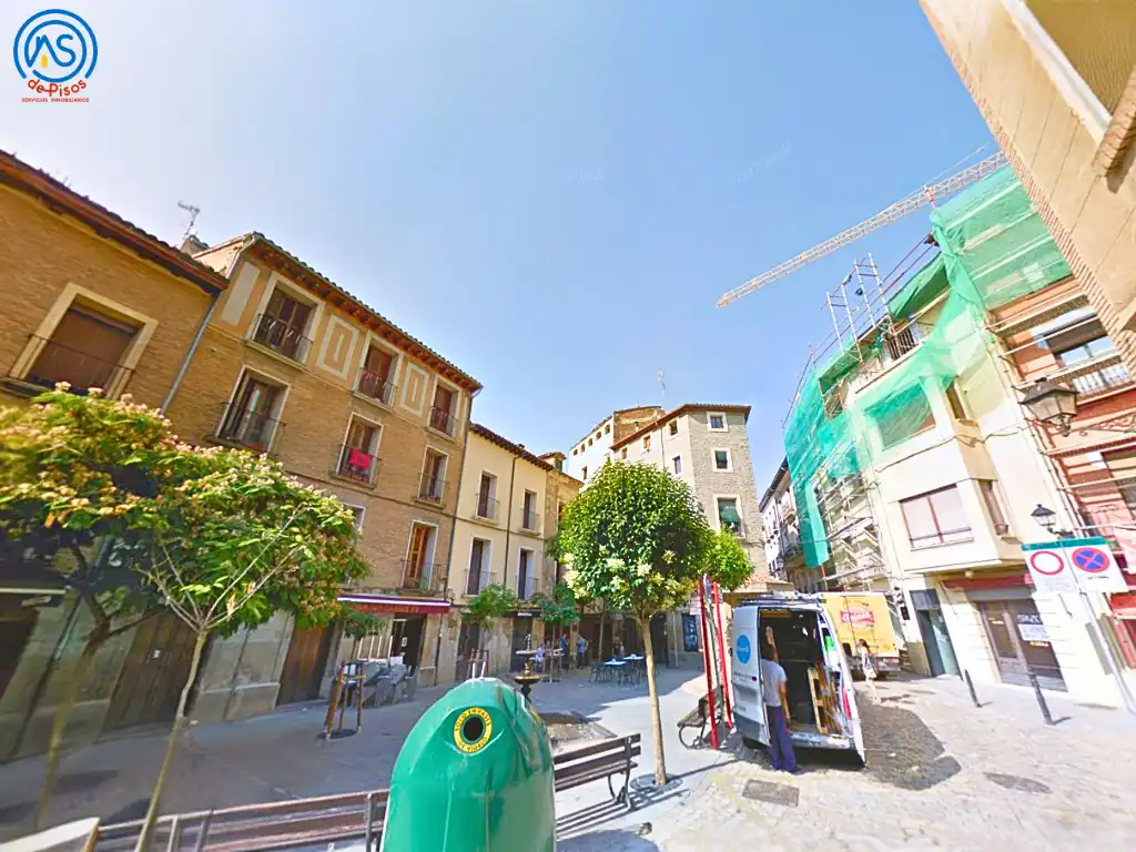 Vista exterior de Local de alquiler en Tudela