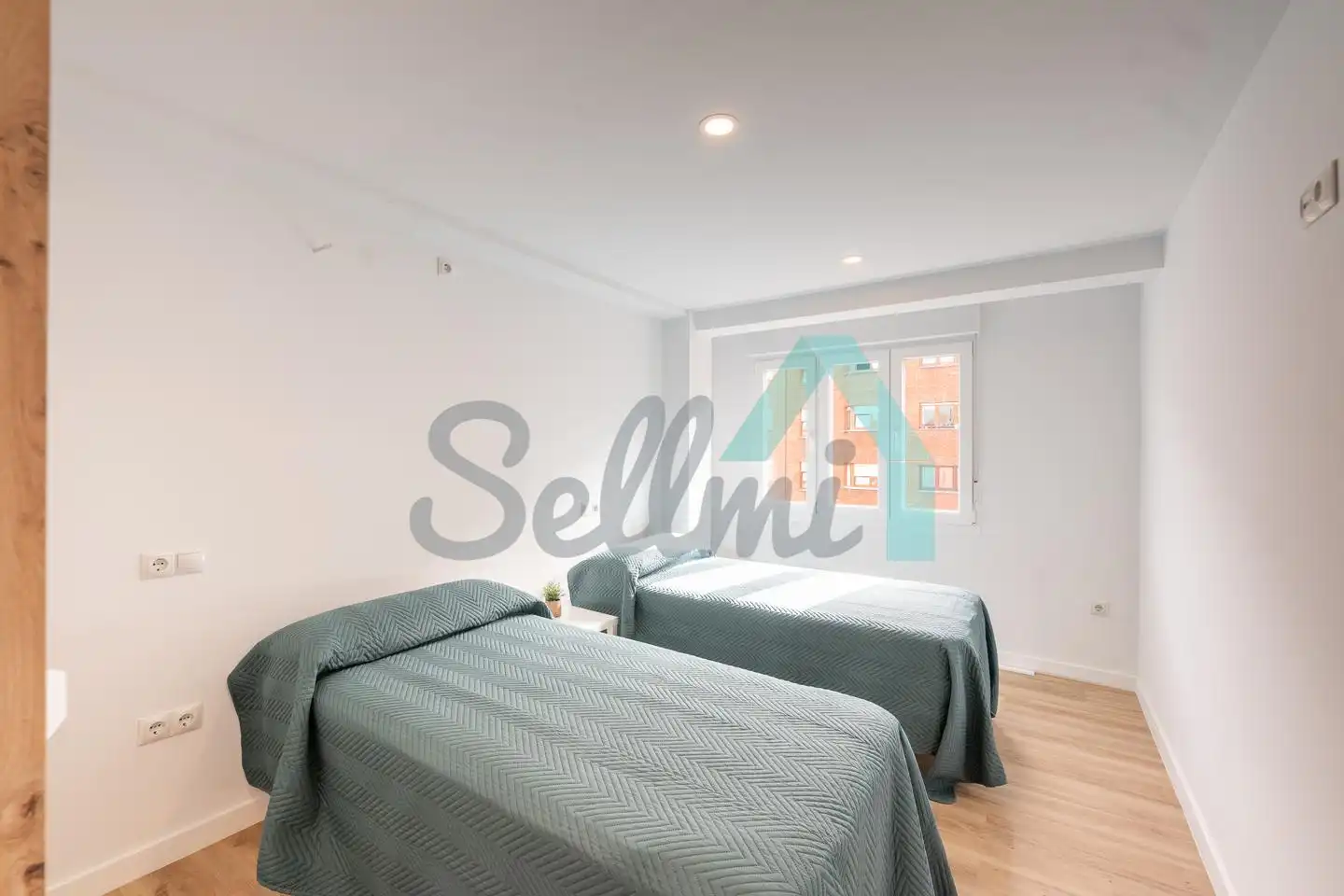 Habitación de Piso de alquiler en Gijón  con Calefacción, Amueblado y Internet