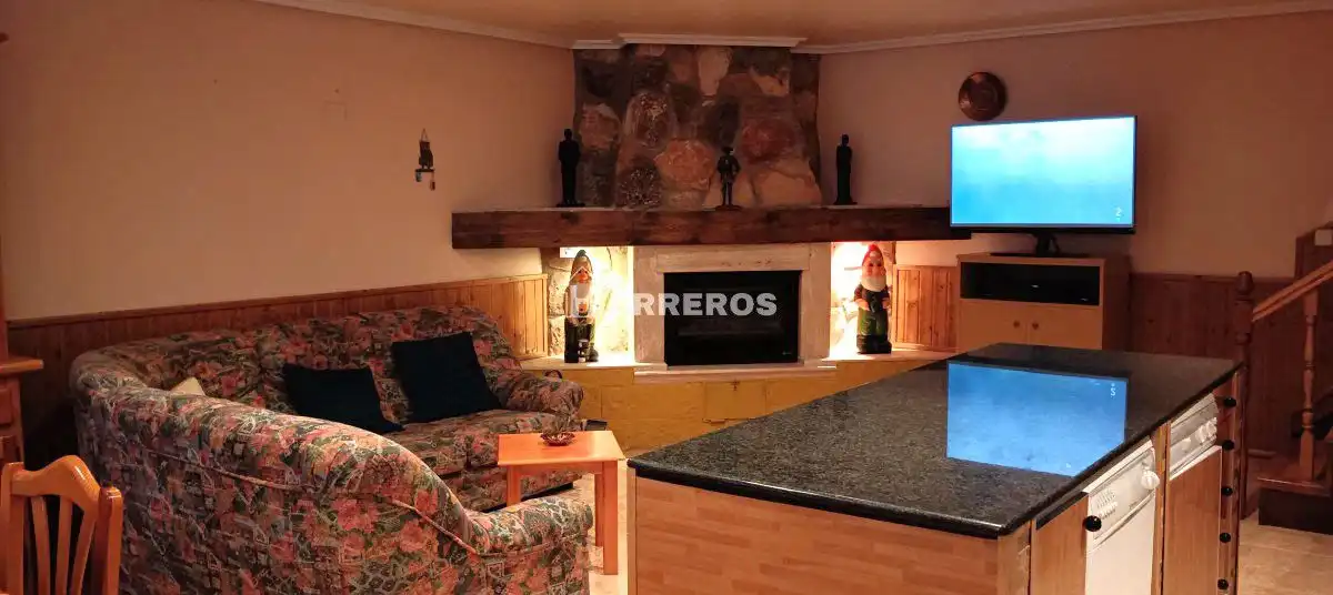Sala d'estar de Casa o xalet en venda en Lanciego / Lantziego amb Calefacció, Terrassa i Traster