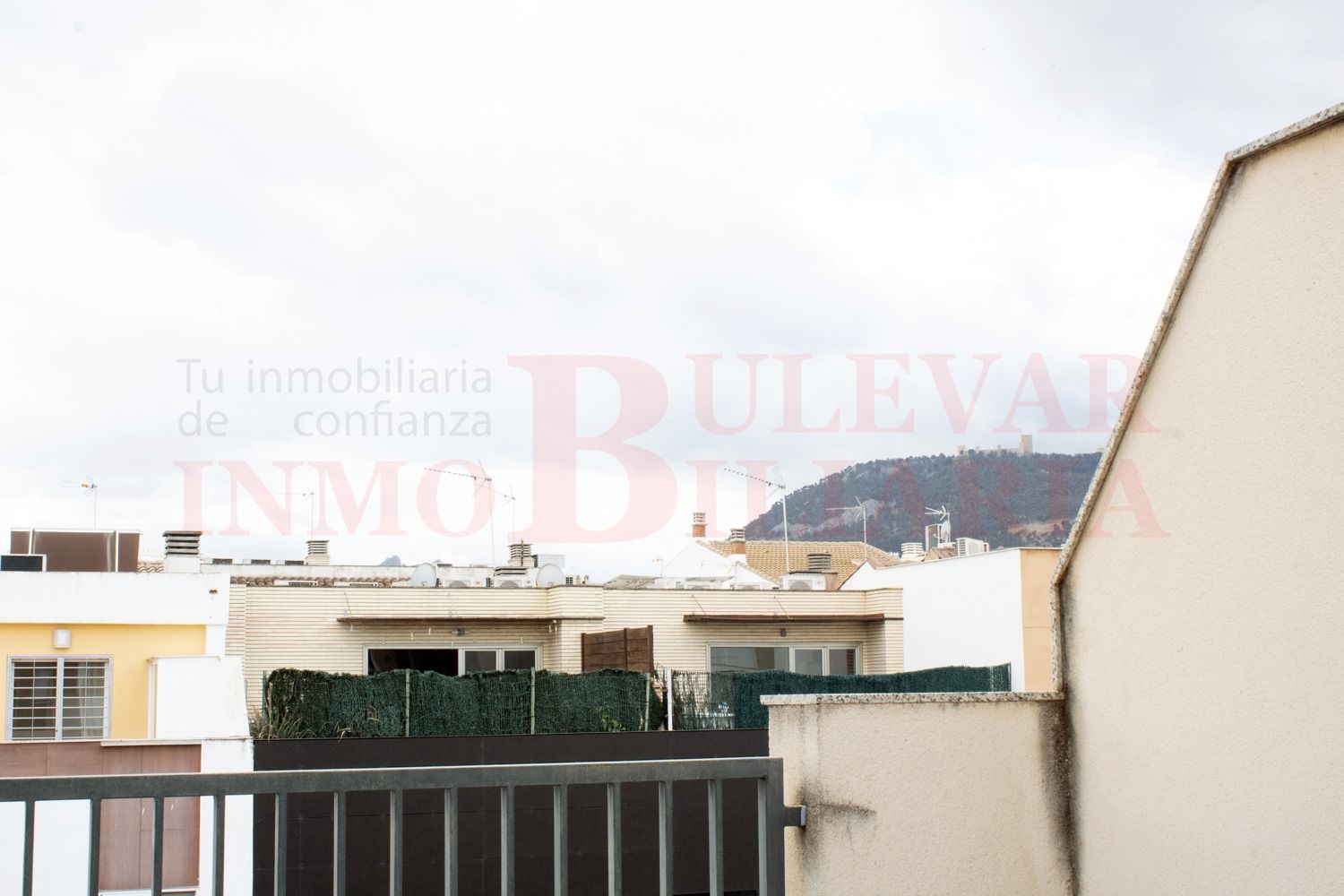 Casa adosada en venda a Renfe - Bulevar 1ª y 2ª Fase