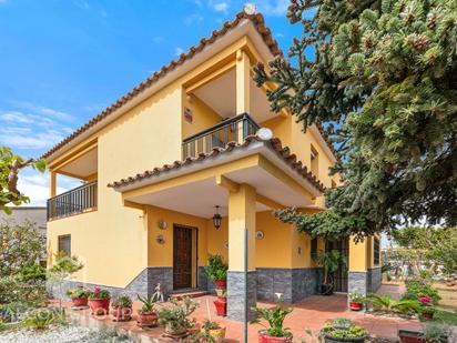 Exterior view of House or chalet for sale in El Vendrell  with Private garden, Terrace and Storage room