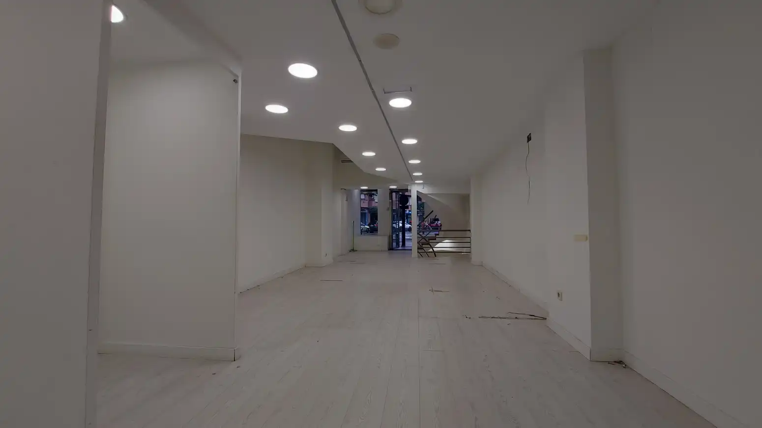 Local comercial de lloguer a Logroño - General Vara del Rey frente San Anton, imagen 2