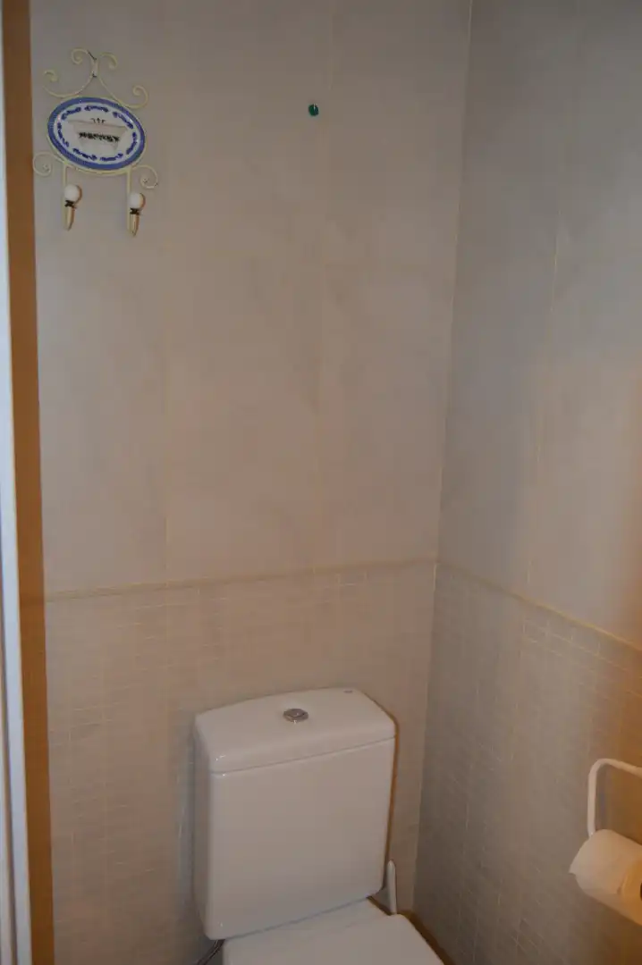 Badezimmer von Wohnung zur Miete in Madrid mit Klimaanlage, Heizung und Parkett