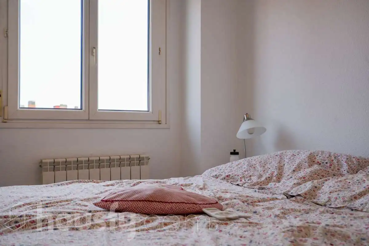Bedroom of Flat for rent in Madrid  with Air Conditioner, Heating and Furnished