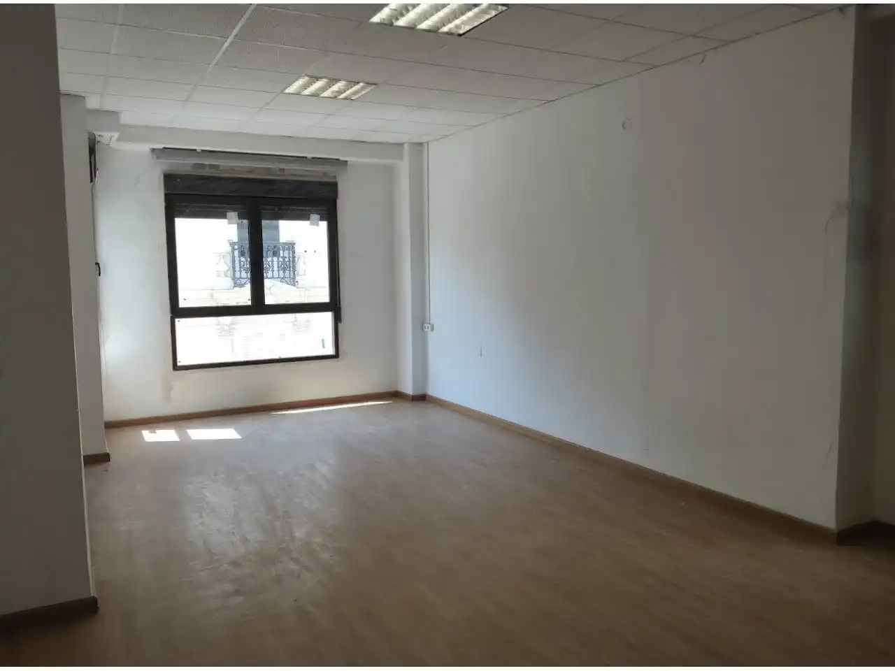 Büro zur Miete in Valencia mit Klimaanlage
