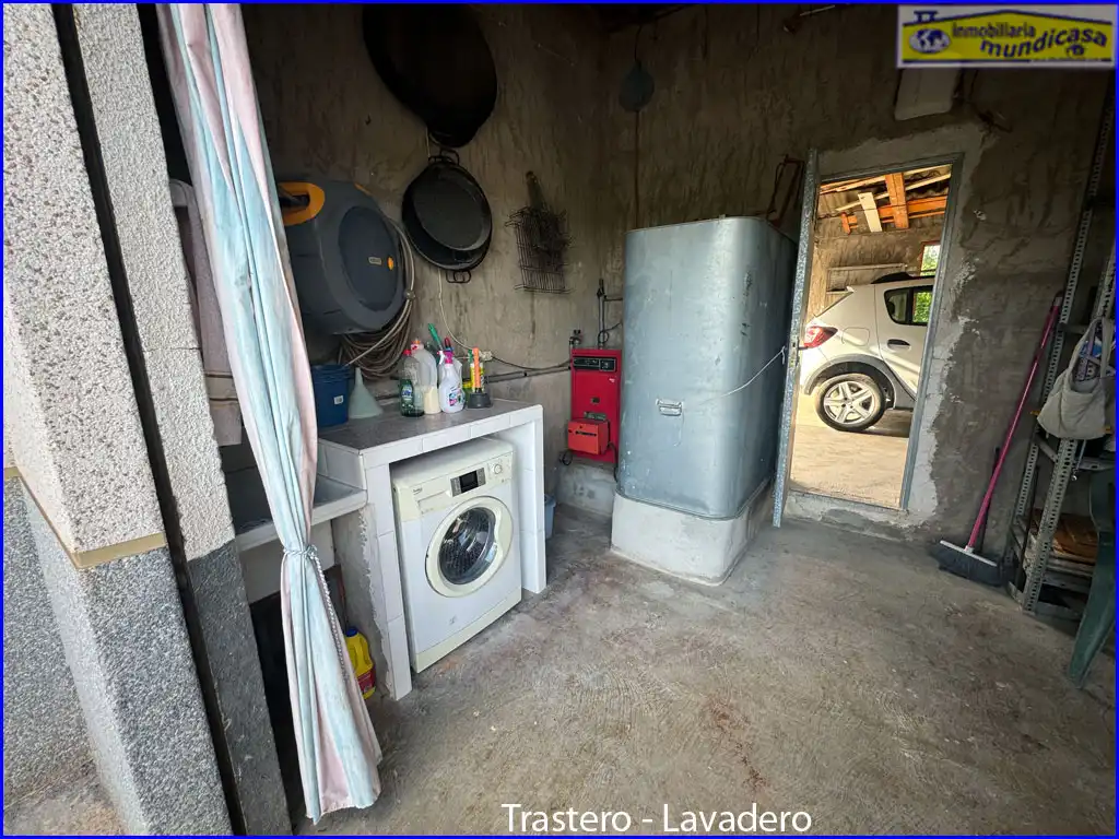 Parking of Country homes for sale in Santomera, Murcia