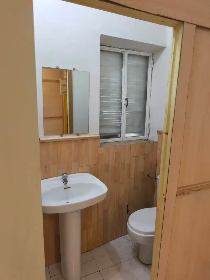 Bany de Local de lloguer en Valdemorillo