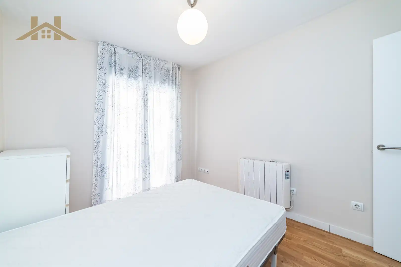 Habitación de Piso en venta en San Lorenzo de El Escorial con Calefacción, Amueblado y Balcón
