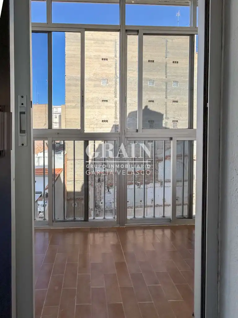 Vista exterior de Pis en venda en Albacete amb Calefacció, Parquet i Traster