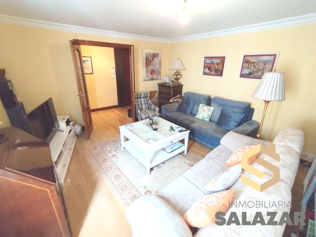 Living room of Flat for sale in Bilbao   with Heating