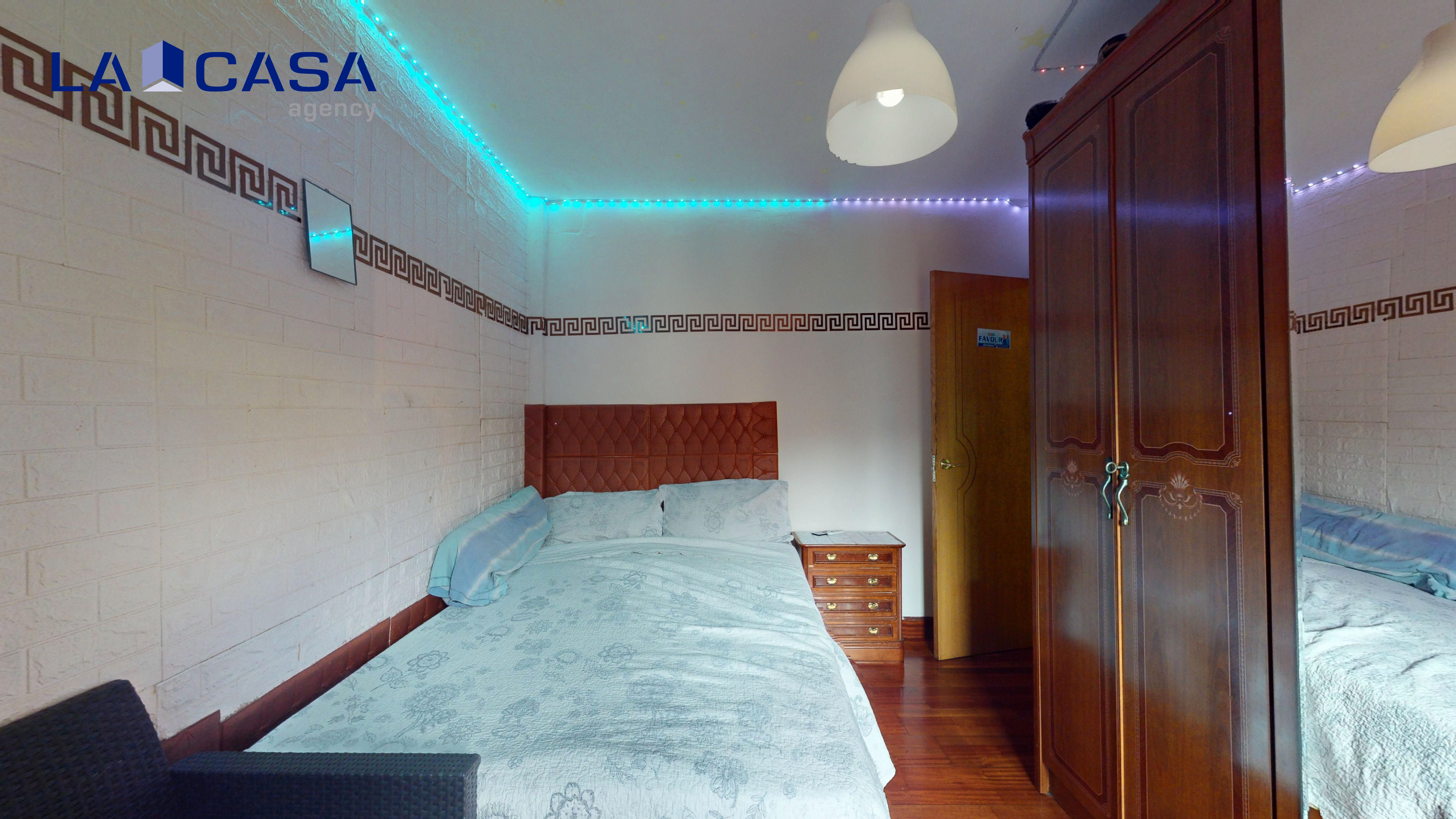 Dormitori de Pis en venda en Barakaldo  amb Calefacció i Balcó