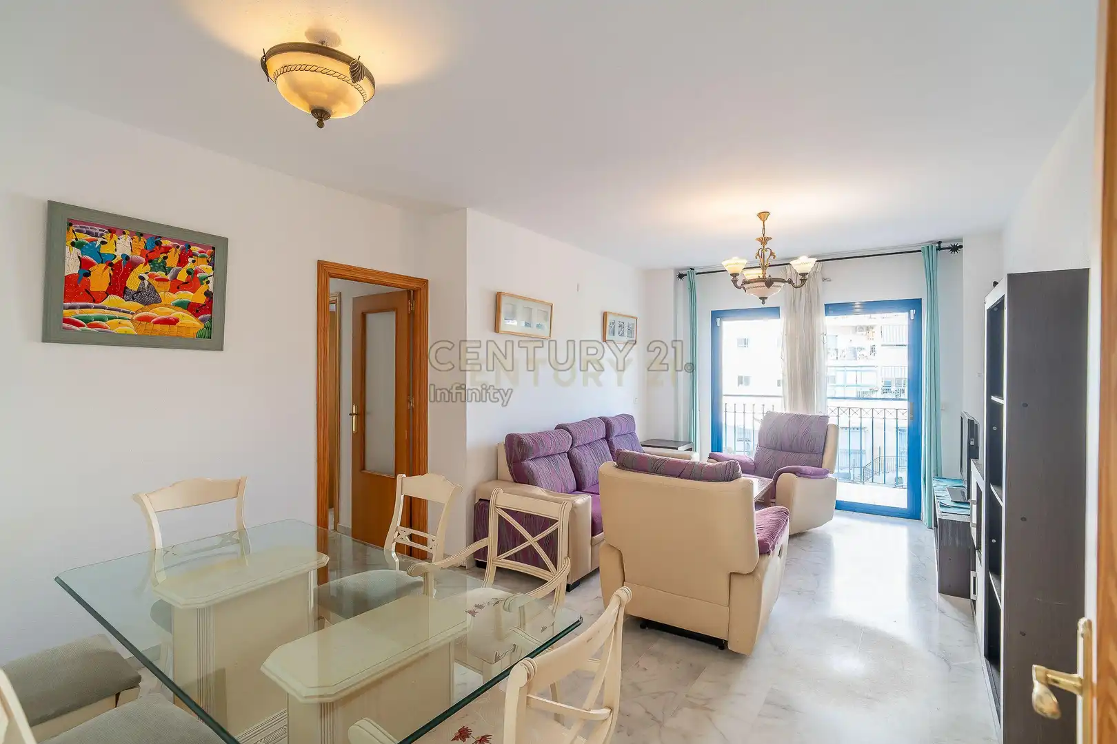 Sala de estar de Apartamento en venta en Estepona con Jardín privado, Horno y Piscina comunitaria