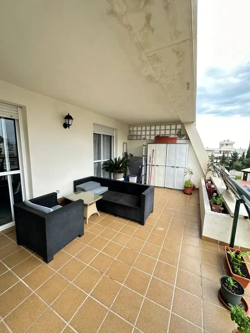 Terraza de Piso en venta en Benalmádena con Calefacción, Terraza y Piscina comunitaria