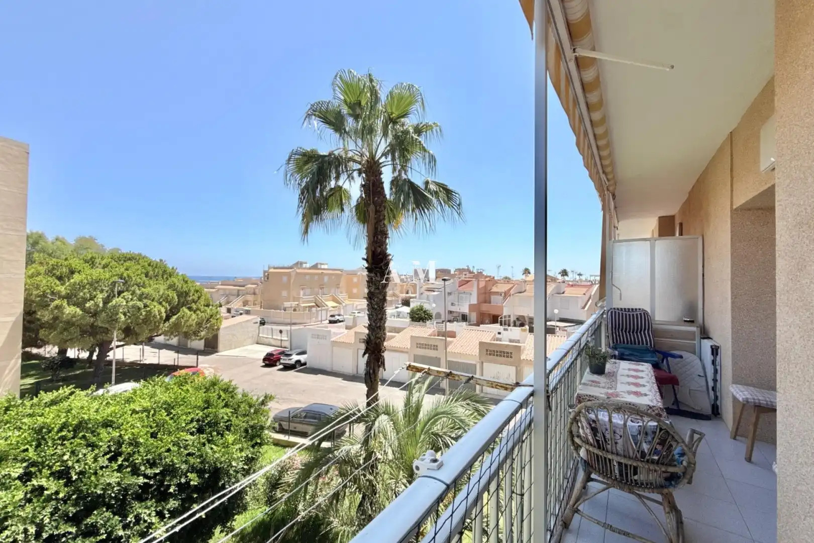 Vista exterior de Pis de lloguer en Torrevieja amb Calefacció, Terrassa i Moblat