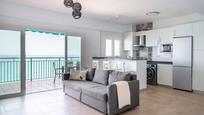 Sala d'estar de Apartament en venda en Fuengirola amb Terrassa