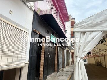 Locale commerciale in vendita a Carrer Lluis Santàngel 22