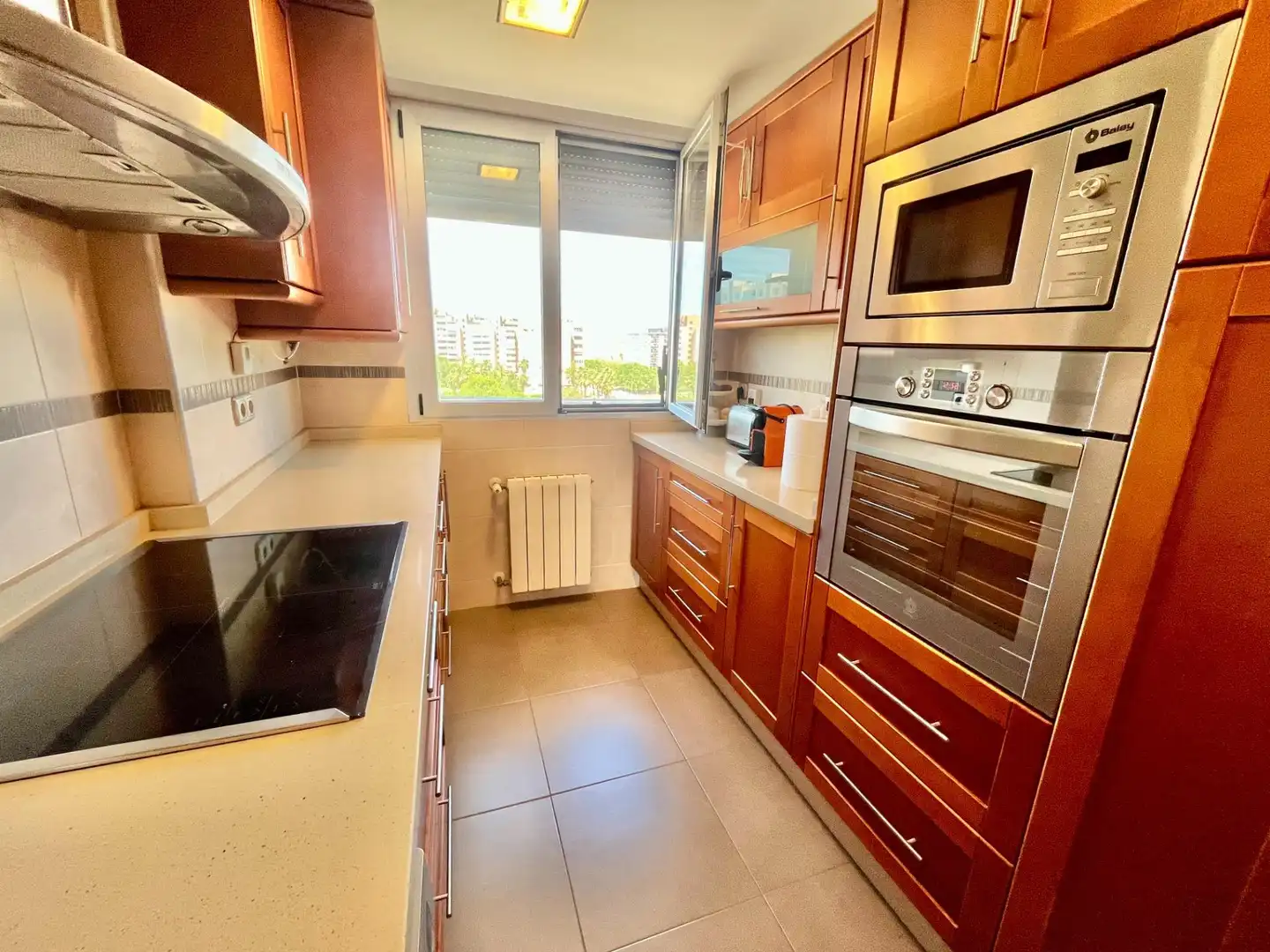 Cocina de Piso en venta en Alicante / Alacant con Aire acondicionado, Calefacción y Piscina comunitaria