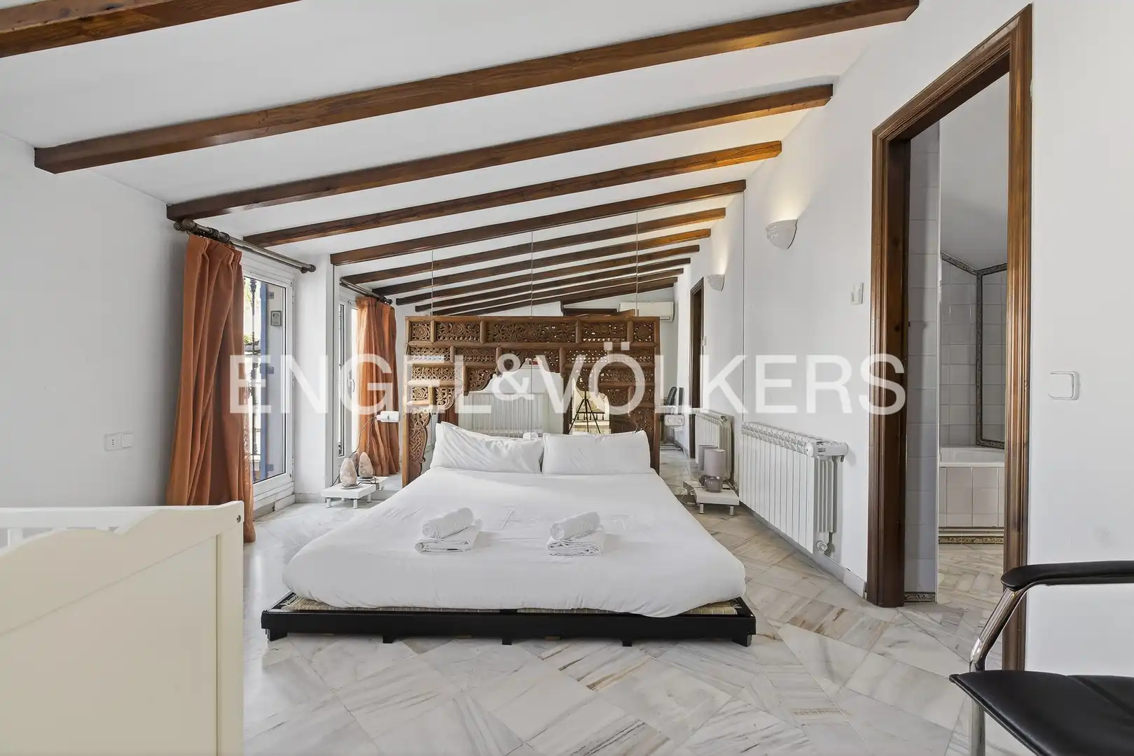 Bedroom of Houses for sale in Sevilla  with Air Conditioner, Heating and Parquet flooring