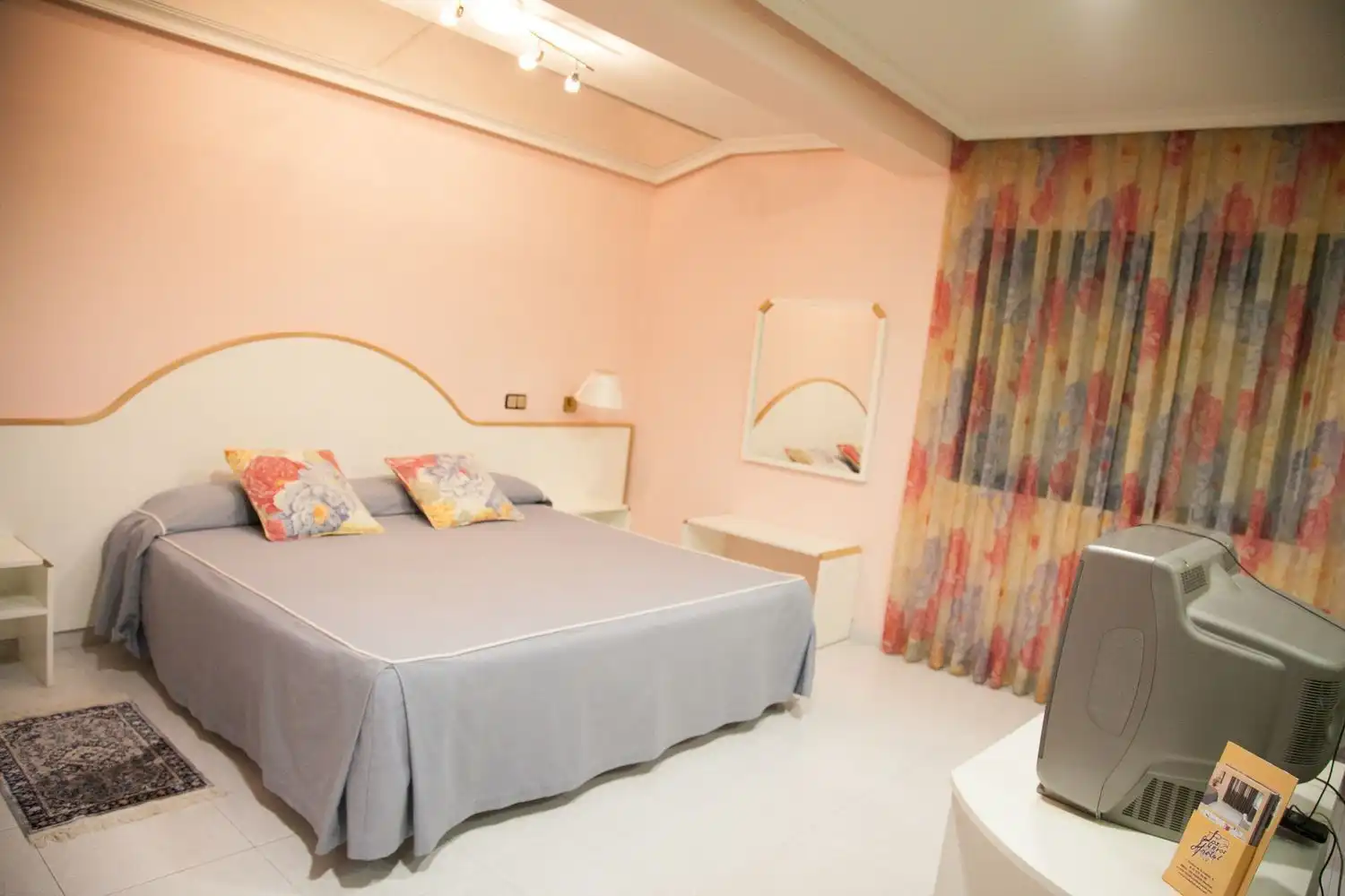 Habitación de Edificio en venta en Villalbilla