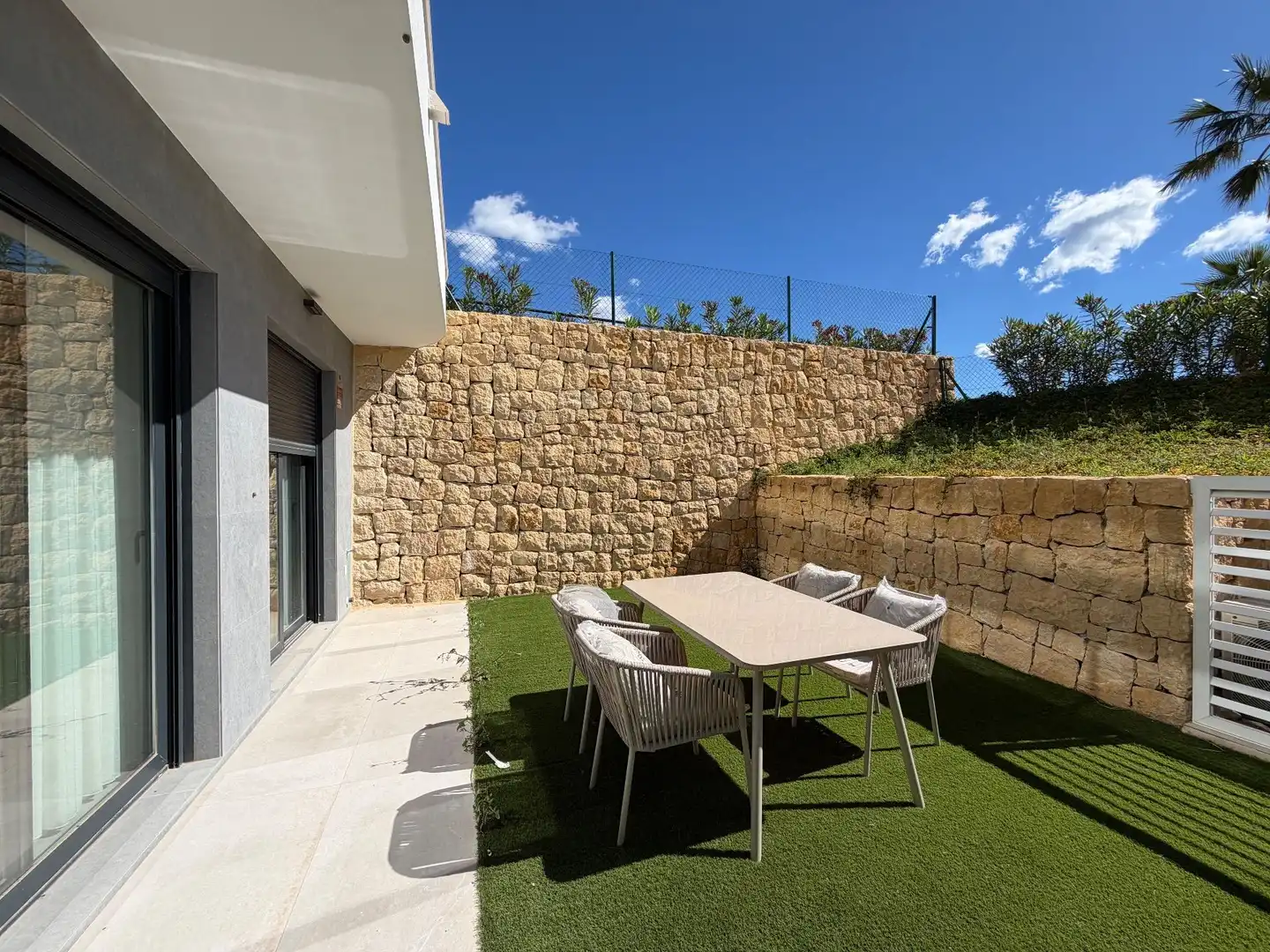 Terrassa de Pis de lloguer en Finestrat amb Aire condicionat, Calefacció i Jardí privat